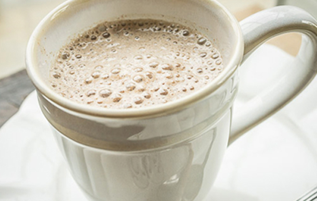 what is in a hot chai latte